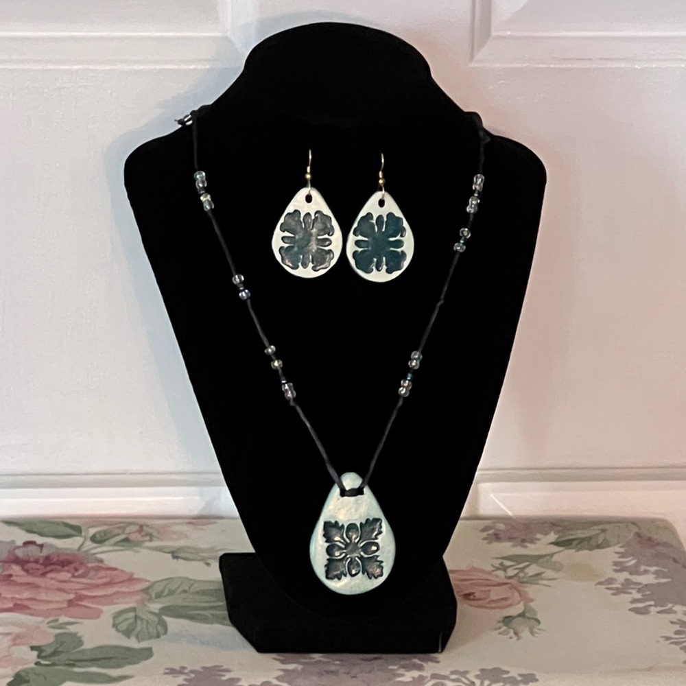 Green Necklace/Earring Combo